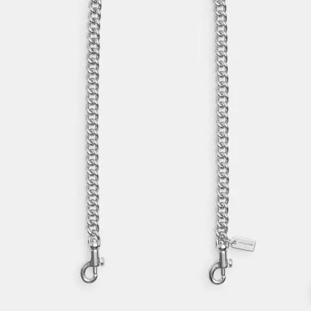 ❤️❤️Coach chain Bag metal strap/Silvertone hardware ❤️❤️❤️